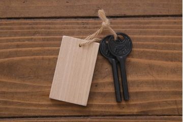 ビンテージ家具　ビンテージ　岩谷堂箪笥　天板リメイク　ダイナミックな杢目が目を引く衣装箪笥(チェスト)