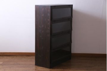 ラフジュ工房オリジナル　リメイク家具　見せる収納を楽しめるガラス入りパタパタ扉の収納棚(4段タイプ)(戸棚、下駄箱)