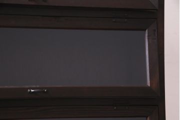 ラフジュ工房オリジナル　リメイク家具　見せる収納を楽しめるガラス入りパタパタ扉の収納棚(4段タイプ)(戸棚、下駄箱)