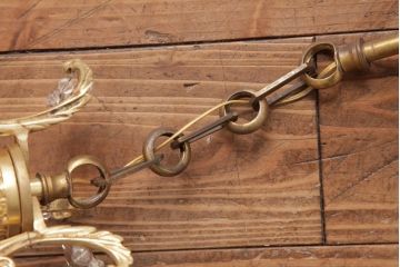 フランスアンティーク　ケージデザイン　ガラスドロップがエレガントな3灯シャンデリア(天井照明)