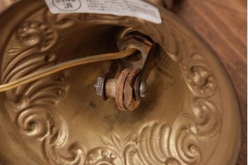 フランスアンティーク　ケージデザイン　ガラスドロップがエレガントな3灯シャンデリア(天井照明)