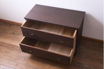 アンティーク家具　昭和初期　桐材　天板ヒノキ材　シンプルながら品のある脚付き箪笥ローボード(ローチェスト、衣装箪笥、テレビボード、桐箪笥、桐たんす)