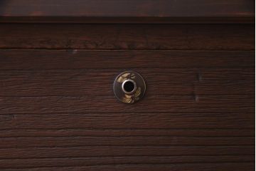 アンティーク家具　昭和初期　桐材　天板ヒノキ材　シンプルながら品のある脚付き箪笥ローボード(ローチェスト、衣装箪笥、テレビボード、桐箪笥、桐たんす)