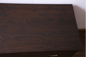 アンティーク家具　昭和初期　桐材　天板ヒノキ材　シンプルながら品のある脚付き箪笥ローボード(ローチェスト、衣装箪笥、テレビボード、桐箪笥、桐たんす)(1)