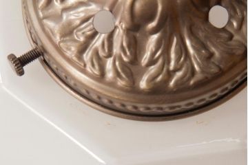 昭和レトロ　ラグジュアリーな空間にも似合う正多面体シェードが珍しいペンダントライト(天井照明)