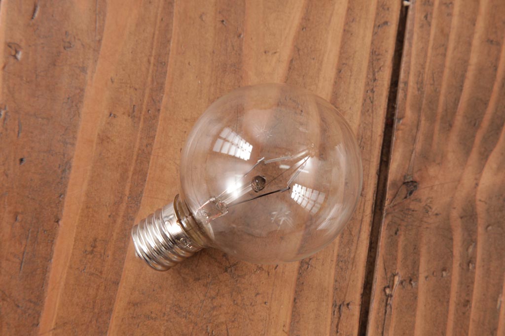 昭和レトロ　ラグジュアリーな空間にも似合う正多面体シェードが珍しいペンダントライト(天井照明)