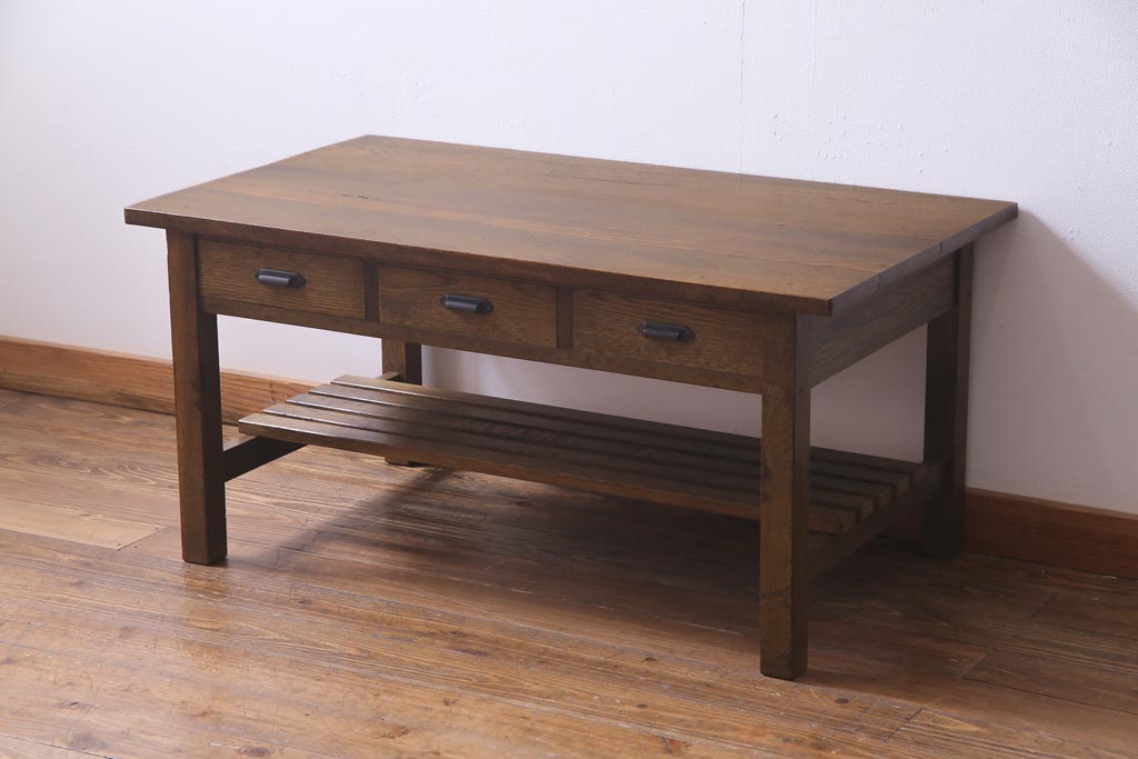 リメイク　両面引き出し付き　レトロな佇まいが魅力的なセンターテーブル(作業台、ローテーブル)(1)