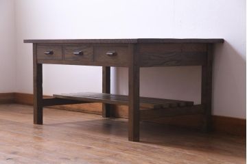 リメイク　両面引き出し付き　レトロな佇まいが魅力的なセンターテーブル(作業台、ローテーブル)(2)