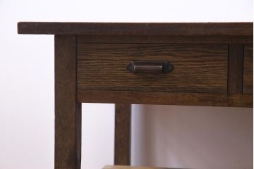 リメイク　両面引き出し付き　レトロな佇まいが魅力的なセンターテーブル(作業台、ローテーブル)(2)