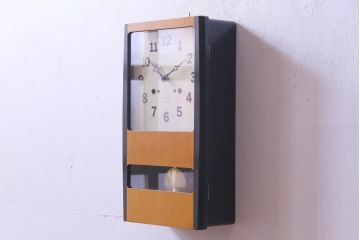 アンティーク雑貨　昭和中期　SEIKO(セイコー)　電池式　昭和レトロな雰囲気がお洒落な掛け時計(柱時計)