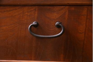 アンティーク家具　大正昭和初期　前面ケヤキ材　漆塗り　組子細工　ひょうたん型の取っ手が遊び心感じる収納棚(戸棚)