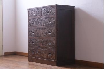 中古美品　ビンテージ　伝統工芸軽井沢彫り　意匠が凝らされたチェスト(箪笥、タンス)