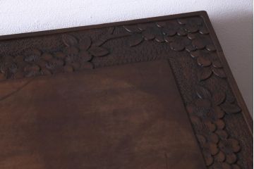 中古美品　ビンテージ　伝統工芸軽井沢彫り　意匠が凝らされたチェスト(箪笥、タンス)