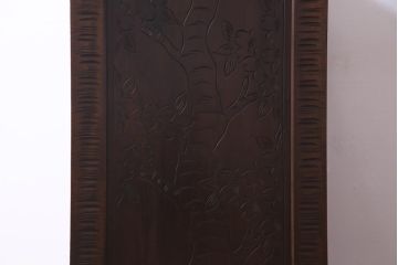 中古美品　ビンテージ　伝統工芸軽井沢彫り　意匠が凝らされたチェスト(箪笥、タンス)
