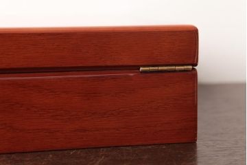 アンティーク雑貨　中古 スイス　FREDERIQUE CONSTANT(フレデリック・コンスタント)　桜材製の上品なウォッチケース(収納箱、アクセサリーケース)