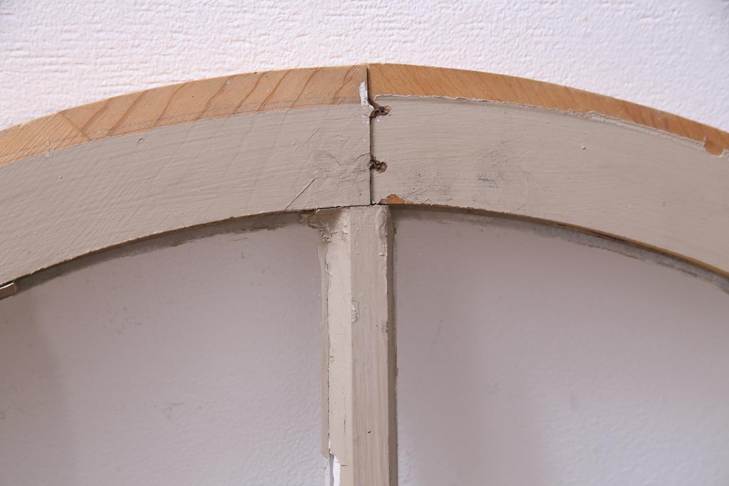 ジャンク品　フランスアンティーク　お洒落なディスプレイにも使えるアーチウィンドウ(明り取り、窓)