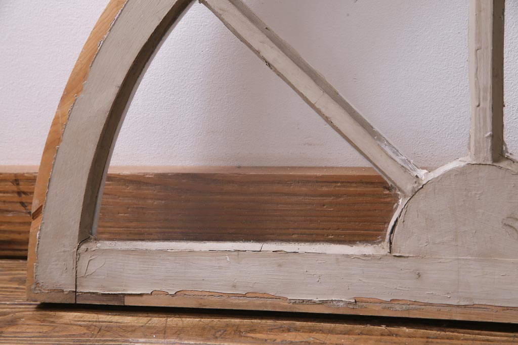 ジャンク品　フランスアンティーク　お洒落なディスプレイにも使えるアーチウィンドウ(明り取り、窓)