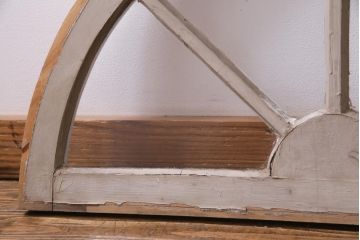 ジャンク品　フランスアンティーク　お洒落なディスプレイにも使えるアーチウィンドウ(明り取り、窓)