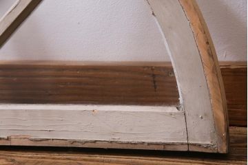 ジャンク品　フランスアンティーク　お洒落なディスプレイにも使えるアーチウィンドウ(明り取り、窓)