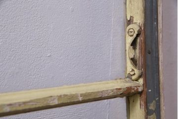 ジャンク品　フランスアンティーク　オリジナルペイント　シャビーな風合いがお洒落なガラス窓