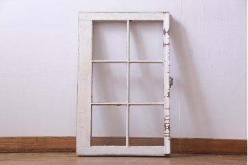 ジャンク品　フランスアンティーク　古いペイントの質感がシャビーなガラス窓