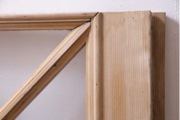 アンティーク雑貨　ジャンク品　フランスアンティーク　DIY　年月を重ねた古い木の風合いが味のある明り取り(ディスプレイ)(1)