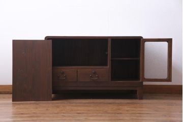 レトロ家具　昭和レトロ　桐材　丸みを帯びたフォルムのリメイクローボード(戸棚、テレビボード)