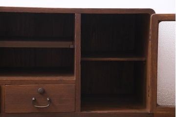 レトロ家具　昭和レトロ　桐材　丸みを帯びたフォルムのリメイクローボード(戸棚、テレビボード)