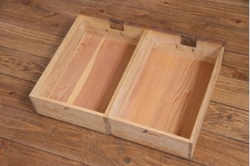 レトロ家具　昭和レトロ　桐材　丸みを帯びたフォルムのリメイクローボード(戸棚、テレビボード)