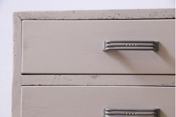 ペイント家具　レトロな風合いのサイドチェスト(小引き出し、ドロアー)