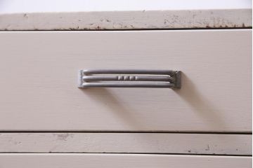 ペイント家具　レトロな風合いのサイドチェスト(小引き出し、ドロアー)