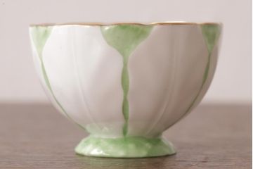 イギリスアンティーク　AYNSLEY(エインズレイ) バタフライ　カップ&ソーサー(洋食器)