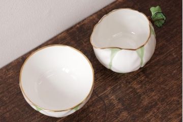 イギリスアンティーク　AYNSLEY(エインズレイ) バタフライ(蝶々)　グリーン　ティーセット(シュガーボウル、クリーマー)