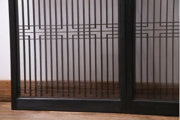 ラフジュ工房オリジナル　古い書院戸を活かした和モダンな脚付き戸棚(組子、収納棚)(2)