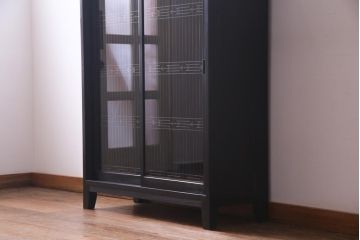 ラフジュ工房オリジナル　古い書院戸を活かした和モダンな脚付き戸棚(組子、収納棚)(2)