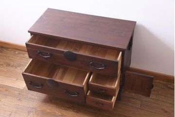 アンティーク家具　和製アンティーク　鉄脚付リメイク　シンプルで味わい深い箪笥ローボード(リビングボード、引き出し、チェスト)