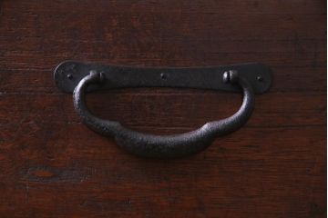 アンティーク家具　和製アンティーク　鉄脚付リメイク　シンプルで味わい深い箪笥ローボード(リビングボード、引き出し、チェスト)