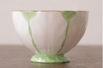 イギリスアンティーク　AYNSLEY(エインズレイ) バタフライ(蝶々)　カップ&ソーサー2客セット(洋食器)