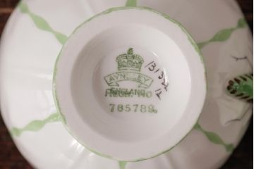 イギリスアンティーク　AYNSLEY(エインズレイ) バタフライ(蝶々)　カップ&ソーサー2客セット(洋食器)