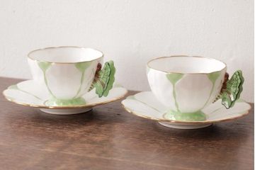 イギリスアンティーク　AYNSLEY(エインズレイ) バタフライ(蝶々)　カップ&ソーサー2客セット(洋食器)