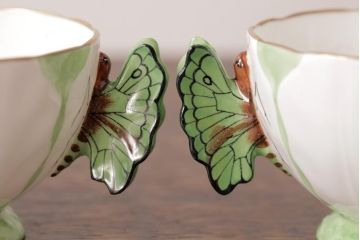 イギリスアンティーク　AYNSLEY(エインズレイ) バタフライ(蝶々)　カップ&ソーサー2客セット(洋食器)