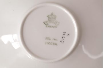 イギリスアンティーク　AYNSLEY(エインズレイ) バタフライ(蝶々)　デミタスカップ&ソーサー2客セット(洋食器)(1)