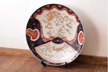 古民具・骨董　色絵　鮮やかな色使いが目を引く鳳凰紋の二尺大皿(絵皿、飾り皿)