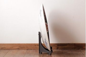 古民具・骨董　色絵　鮮やかな色使いが目を引く鳳凰紋の二尺大皿(絵皿、飾り皿)