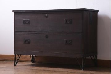 アンティーク家具　和製アンティーク　鉄脚付リメイク　銅金具　総桐材の上質な箪笥リビングボード(ローボード、チェスト、和タンス、桐箪笥、桐たんす)(1)