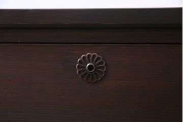 アンティーク家具　和製アンティーク　鉄脚付リメイク　銅金具　総桐材の上質な箪笥リビングボード(ローボード、チェスト、和タンス、桐箪笥、桐たんす)(1)