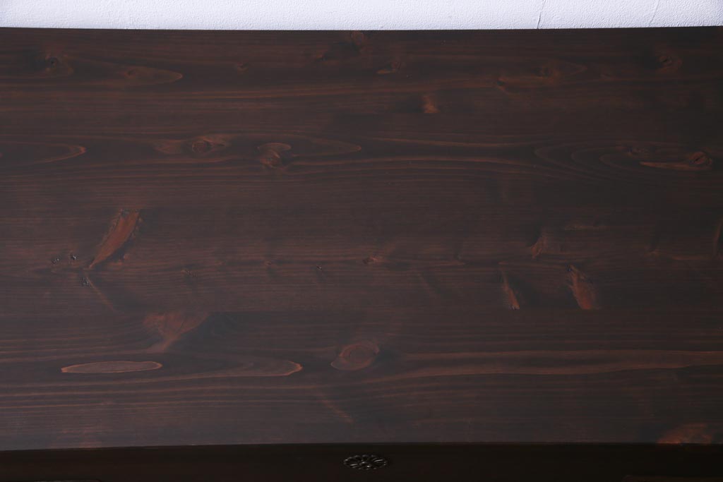 アンティーク家具　和製アンティーク　鉄脚付リメイク　銅金具　総桐材の上質な箪笥リビングボード(ローボード、チェスト、和タンス、桐箪笥、桐たんす)(2)