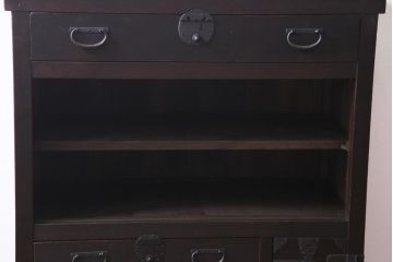 アンティーク家具　和製アンティーク　ヒノキ材　濃い色合いとなめらかな木目の帳場箪笥(時代箪笥、和タンス)