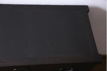 アンティーク家具　和製アンティーク　ヒノキ材　濃い色合いとなめらかな木目の帳場箪笥(時代箪笥、和タンス)