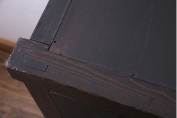 アンティーク家具　和製アンティーク　ヒノキ材　濃い色合いとなめらかな木目の帳場箪笥(時代箪笥、和タンス)